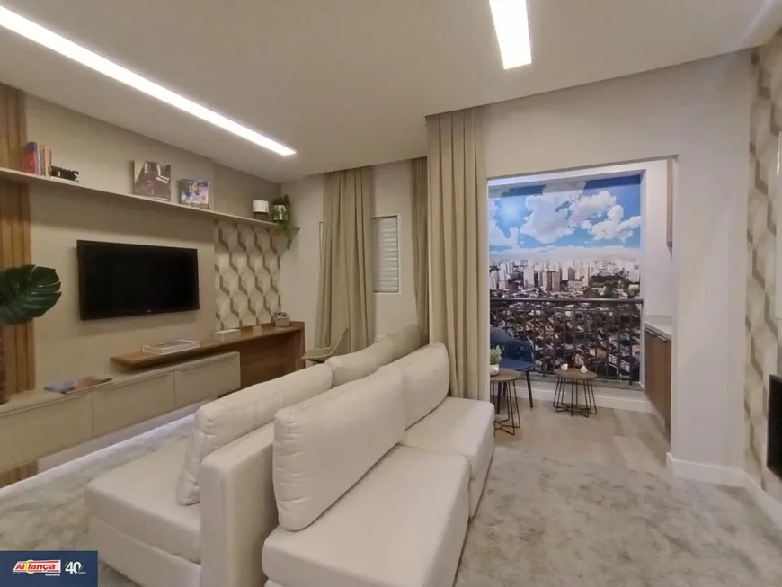 Foto 1 de Apartamento com 2 Quartos à venda, 48m² em Vila Sorocabana, Guarulhos