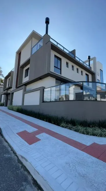 Foto 1 de Casa com 3 Quartos à venda, 171m² em Ariribá, Balneário Camboriú
