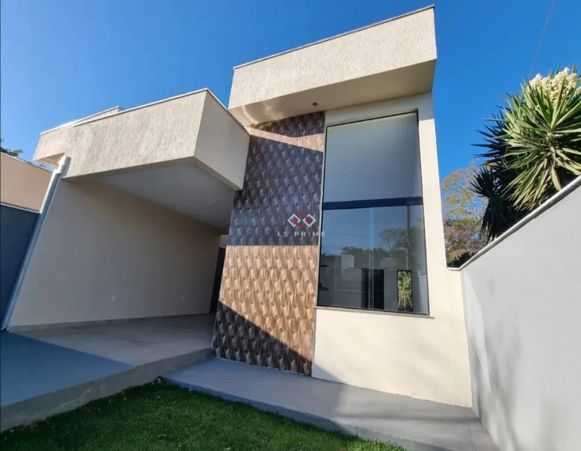 Foto 1 de Casa com 3 Quartos à venda, 104m² em Residencial Eldorado, Lagoa Santa
