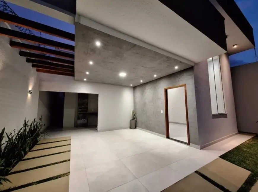 Foto 1 de Casa com 3 Quartos à venda, 125m² em Centro Alto, Ribeirão Pires