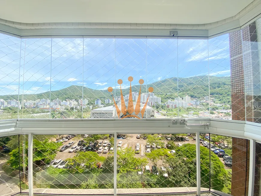Foto 1 de Apartamento com 4 Quartos à venda, 117m² em Parque São Jorge, Florianópolis