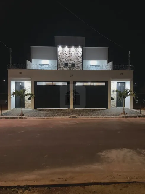 Foto 1 de Sobrado com 3 Quartos à venda, 130m² em Grand Ville, Uberlândia