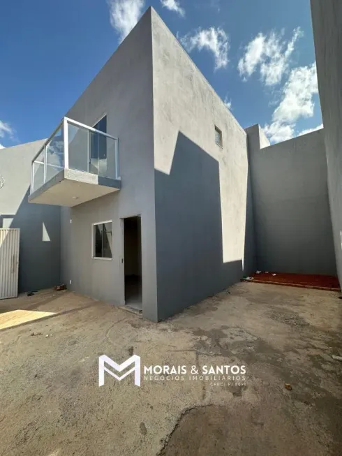 Foto 1 de Sobrado com 2 Quartos à venda, 95m² em Loteamento Novo Jaragua, Montes Claros