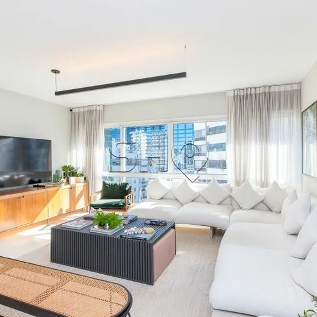 Foto 1 de Apartamento com 2 Quartos à venda, 117m² em Itaim Bibi, São Paulo