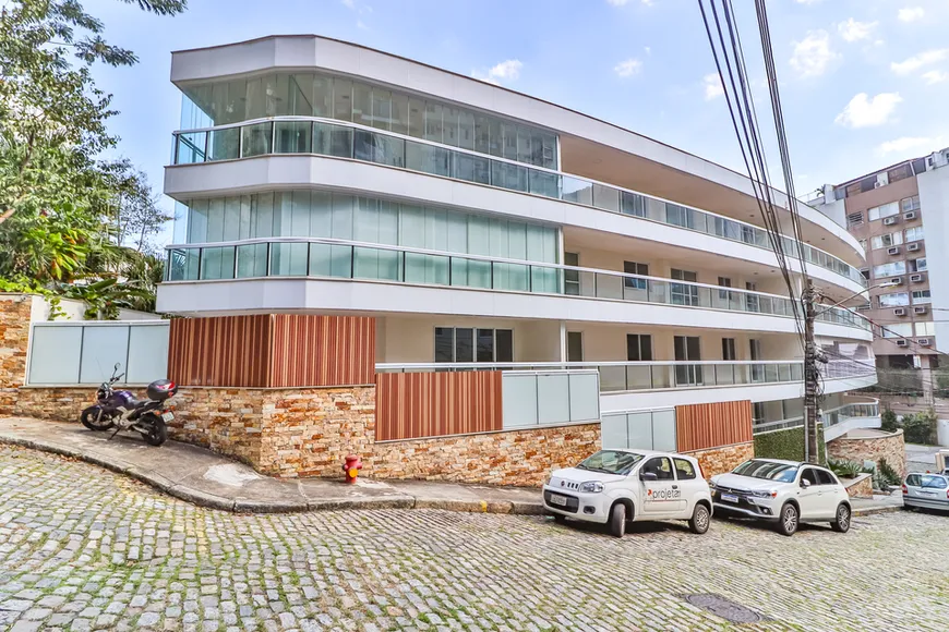Foto 1 de Apartamento com 4 Quartos à venda, 179m² em Lagoa, Rio de Janeiro