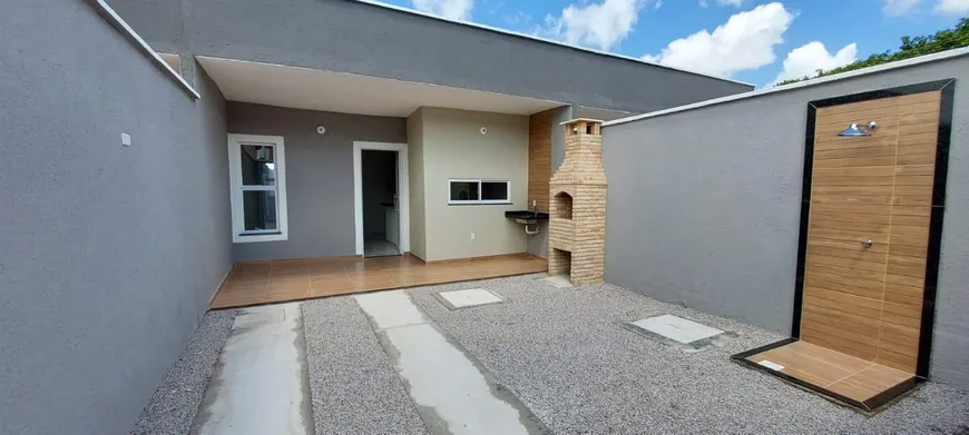 Foto 1 de Casa com 2 Quartos à venda, 83m² em Parque D Pedro, Itaitinga