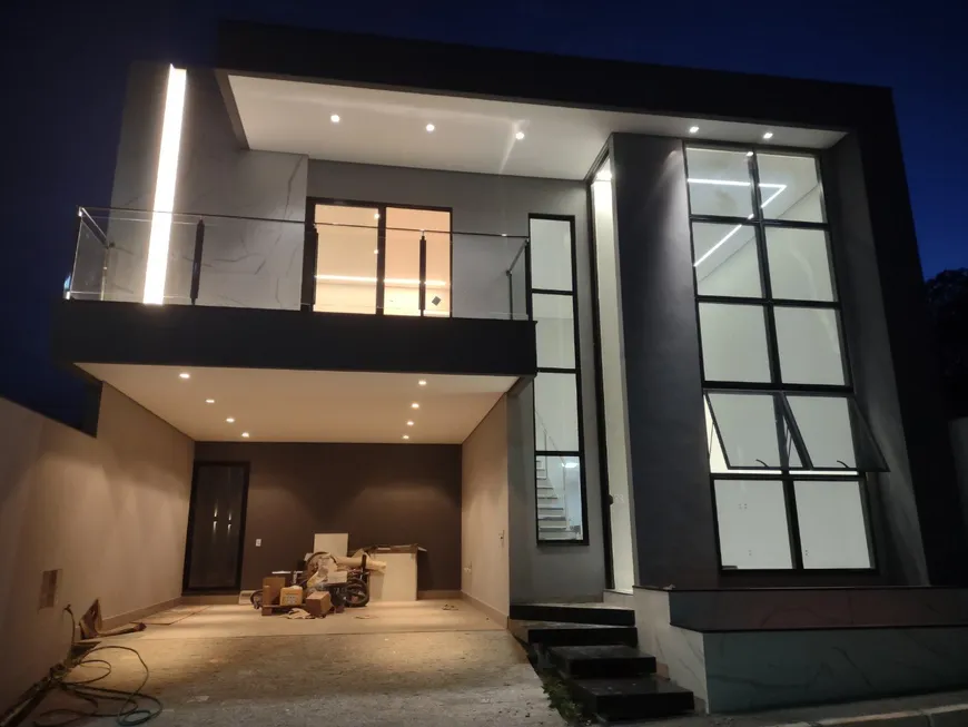 Foto 1 de Casa de Condomínio com 4 Quartos à venda, 260m² em Setor Habitacional Arniqueira, Brasília