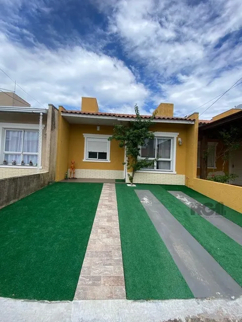 Foto 1 de Casa de Condomínio com 2 Quartos à venda, 51m² em Hípica, Porto Alegre