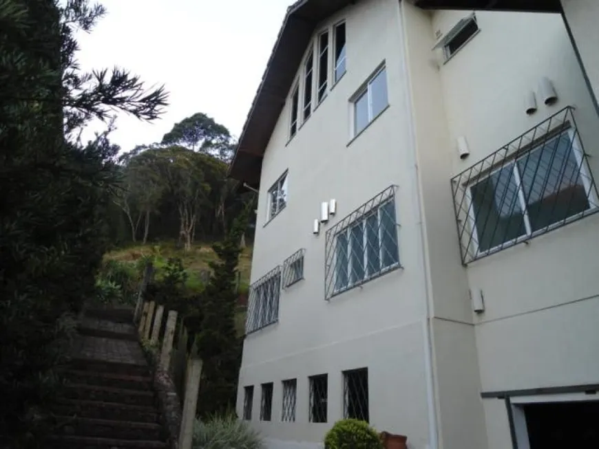 Foto 1 de Casa de Condomínio com 3 Quartos à venda, 280m² em Independência, Petrópolis