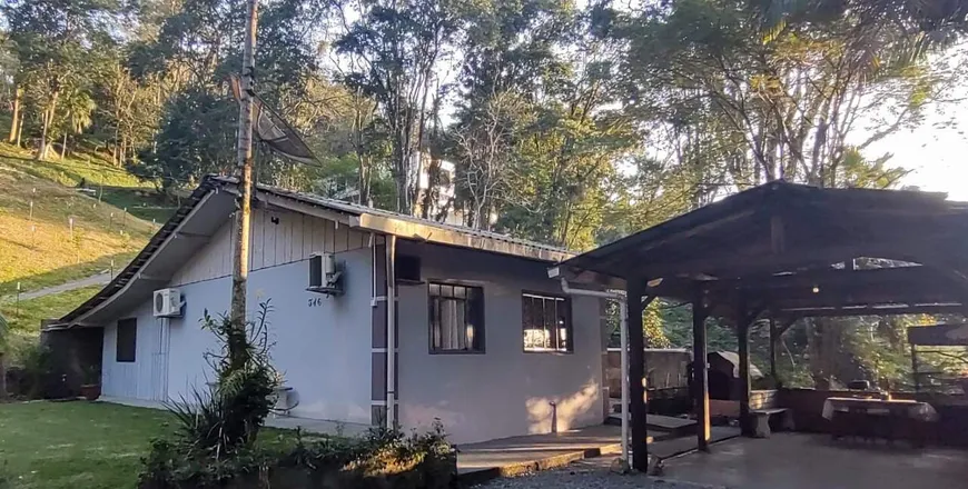 Foto 1 de Casa com 2 Quartos à venda, 80m² em Vila Nova, Jaraguá do Sul