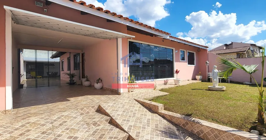 Foto 1 de Casa com 3 Quartos à venda, 250m² em Uberaba, Curitiba