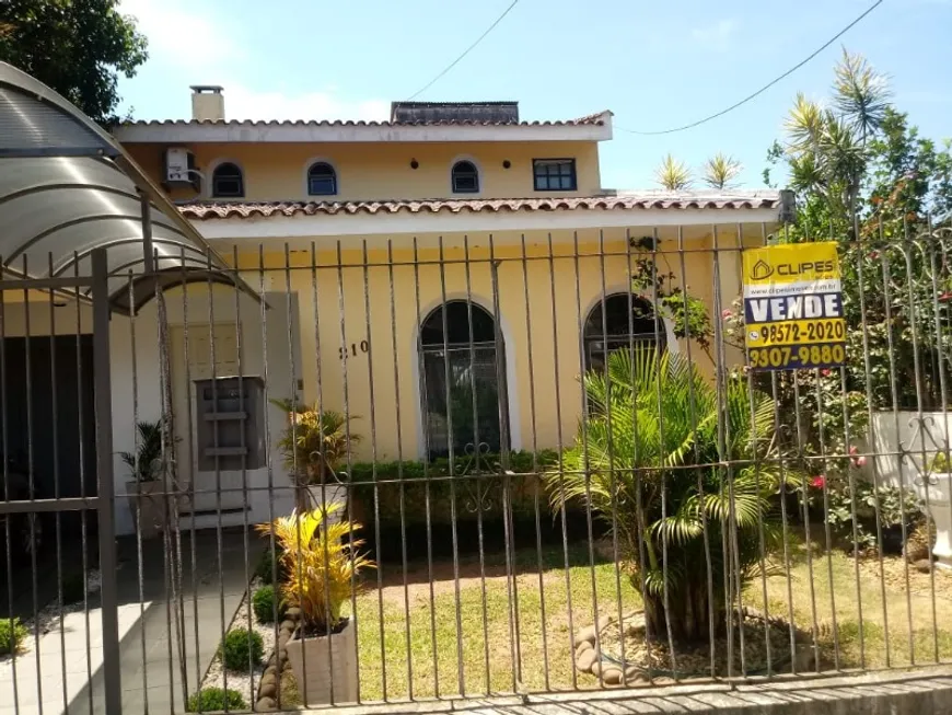 Foto 1 de Sobrado com 5 Quartos à venda, 51m² em Teresópolis, Porto Alegre