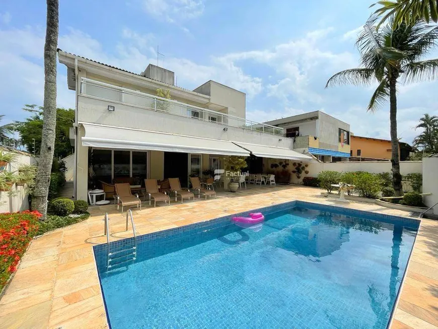 Foto 1 de Casa com 7 Quartos à venda, 323m² em Enseada, Guarujá