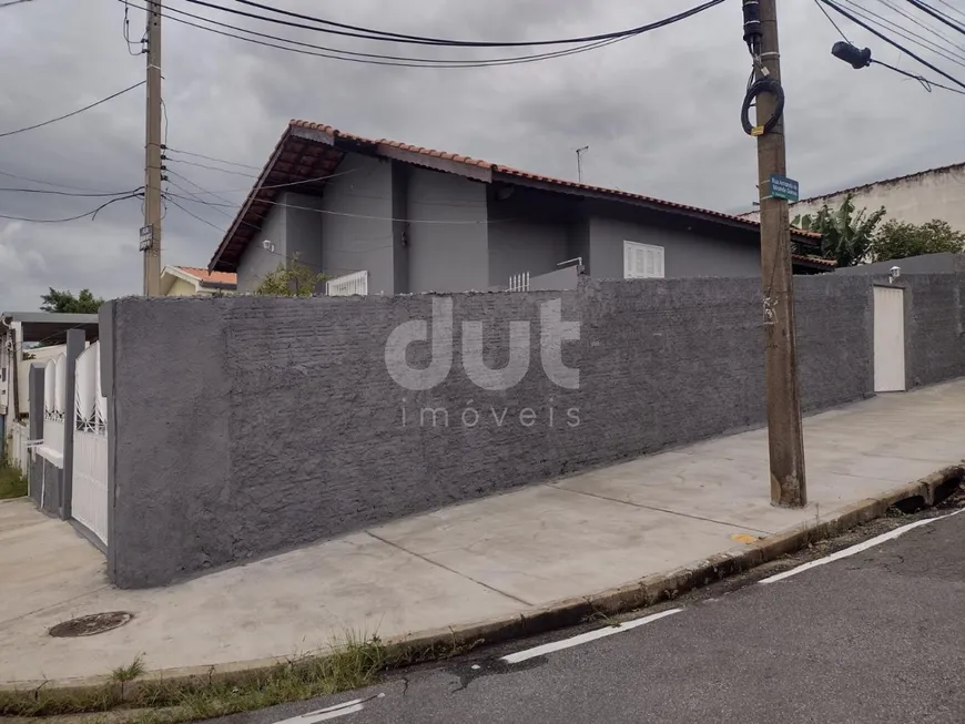 Foto 1 de Casa com 2 Quartos à venda, 282m² em Vila Georgina, Campinas