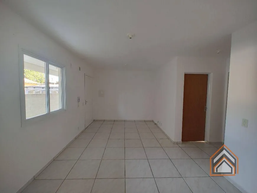 Foto 1 de Apartamento com 2 Quartos à venda, 46m² em Maria Regina, Alvorada