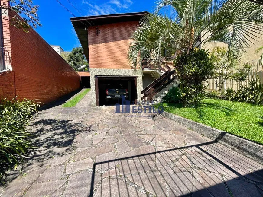 Foto 1 de Casa com 3 Quartos à venda, 116m² em Medianeira, Caxias do Sul