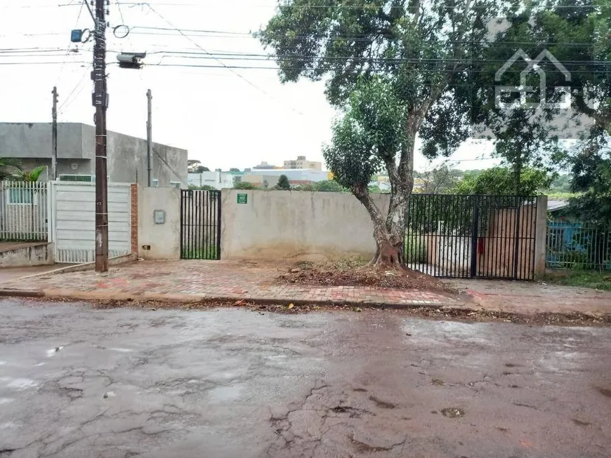 Foto 1 de Lote/Terreno à venda, 402m² em Parque São Paulo, Cascavel