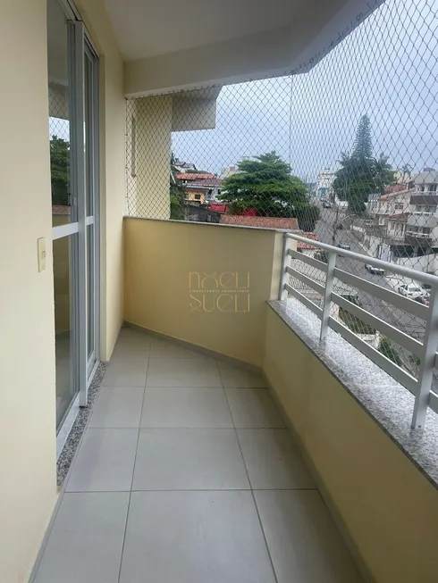 Foto 1 de Apartamento com 2 Quartos à venda, 75m² em Barreiros, São José