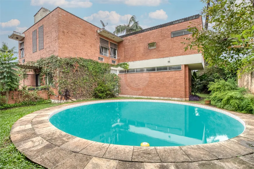 Foto 1 de Sobrado com 4 Quartos para venda ou aluguel, 435m² em Granja Julieta, São Paulo