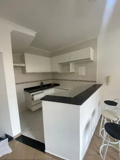 Foto 1 de Sobrado com 2 Quartos para alugar, 117m² em Vila Alzira, Santo André