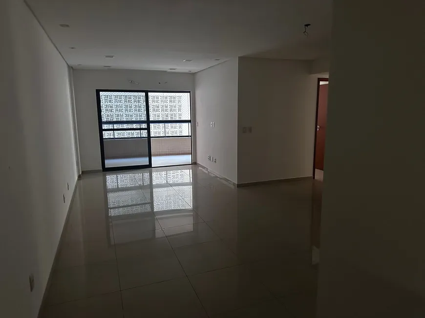 Foto 1 de Apartamento com 4 Quartos à venda, 147m² em Ponta Verde, Maceió
