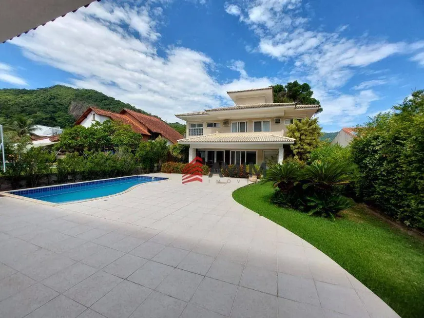 Foto 1 de Casa de Condomínio com 4 Quartos à venda, 314m² em Itaipu, Niterói