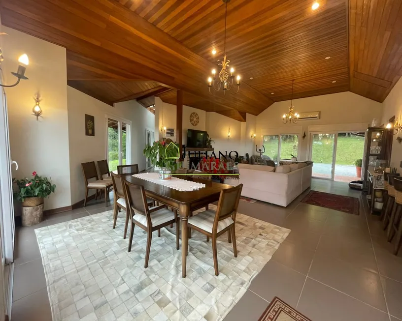 Foto 1 de Casa de Condomínio com 4 Quartos à venda, 385m² em MORRO CHATO, Rancho Queimado