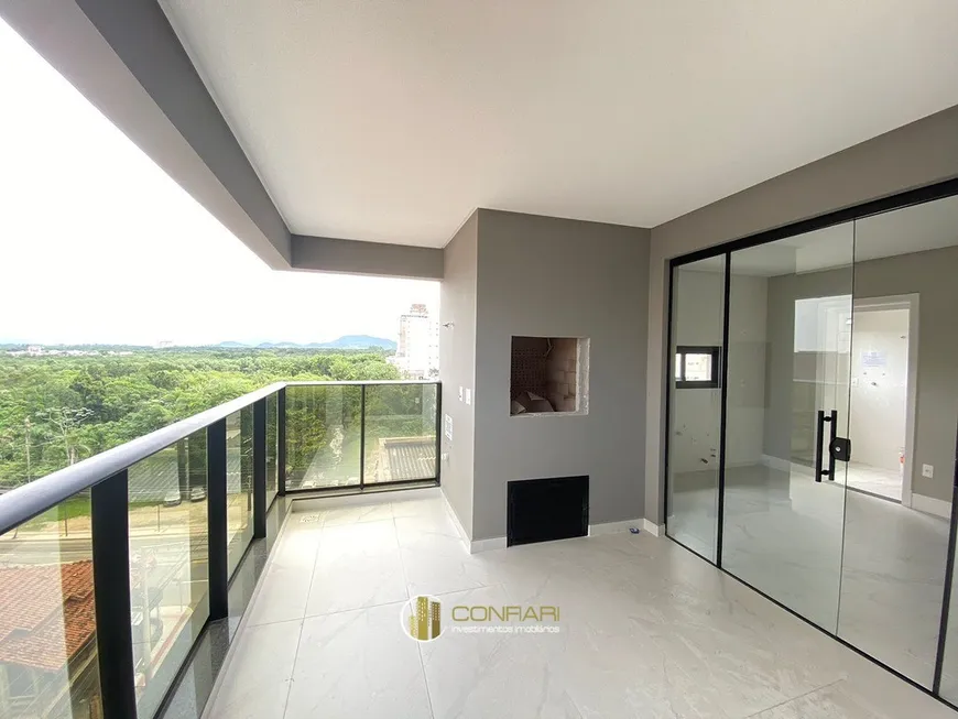 Foto 1 de Apartamento com 3 Quartos à venda, 130m² em Meia Praia, Itapema