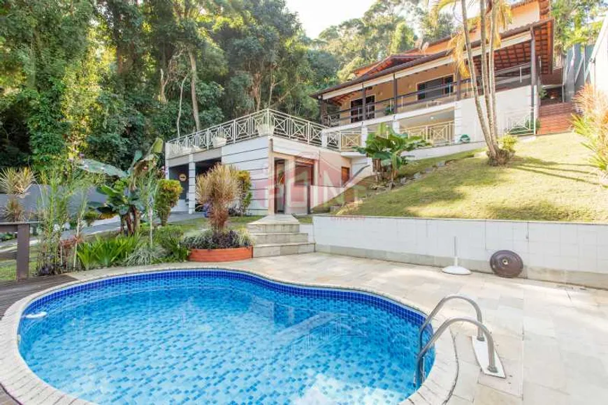 Foto 1 de Casa de Condomínio com 3 Quartos à venda, 140m² em Badu, Niterói