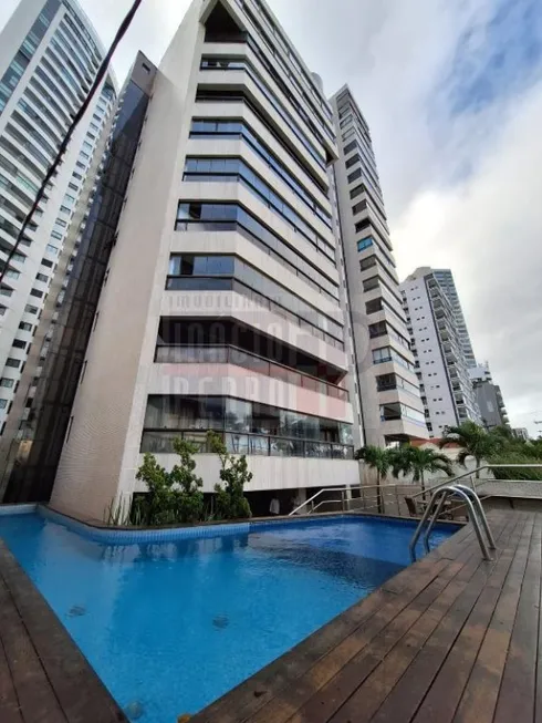 Foto 1 de Apartamento com 4 Quartos à venda, 300m² em Boa Viagem, Recife