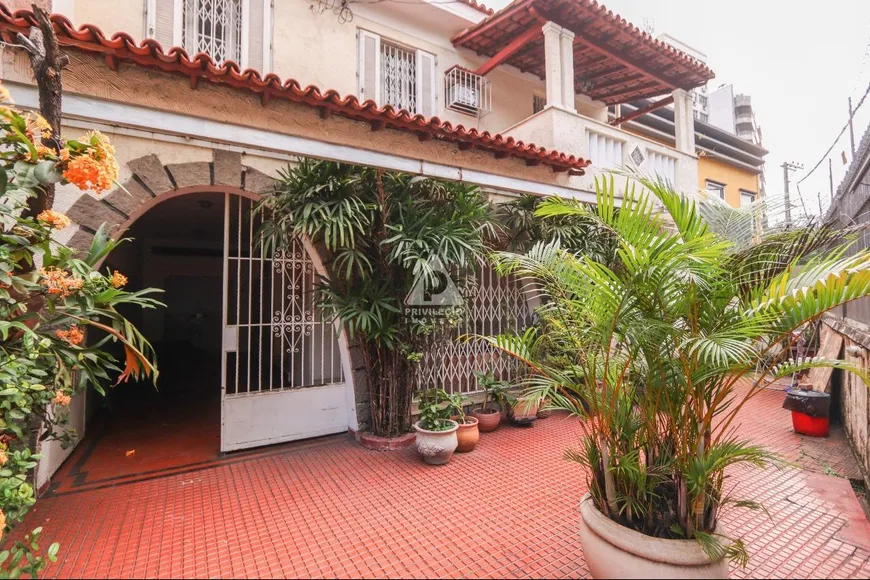 Foto 1 de Casa com 4 Quartos à venda, 235m² em Tijuca, Rio de Janeiro