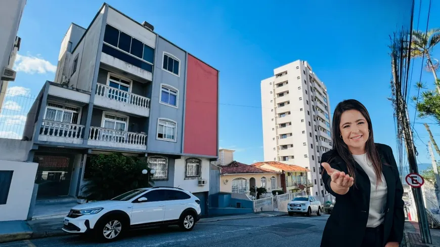 Foto 1 de Apartamento com 3 Quartos à venda, 105m² em Barreiros, São José