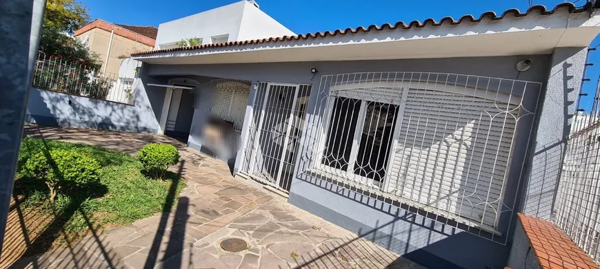 Foto 1 de Casa com 5 Quartos à venda, 316m² em Nonoai, Porto Alegre