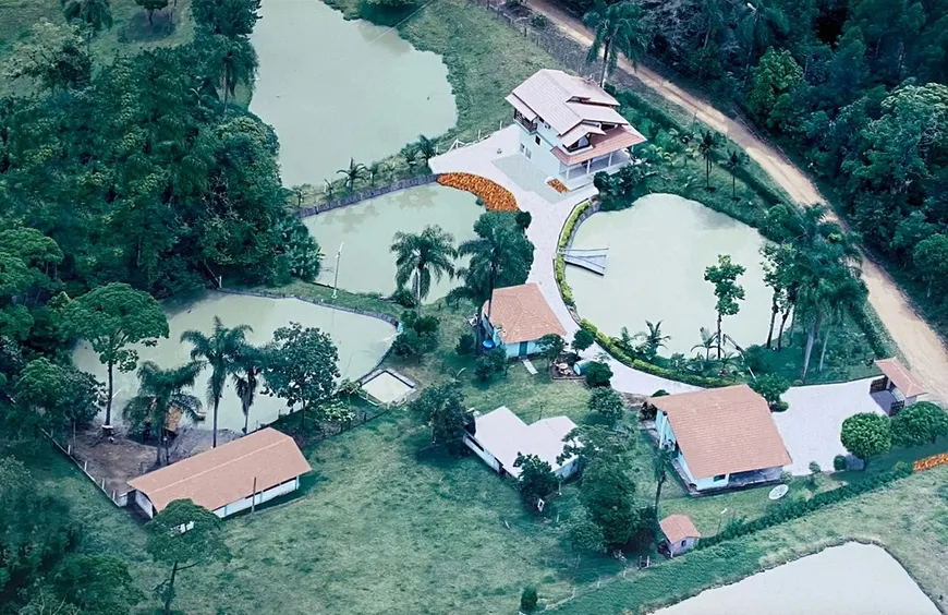 Foto 1 de Fazenda/Sítio com 4 Quartos à venda, 220m² em Alto Gasparinho, Gaspar