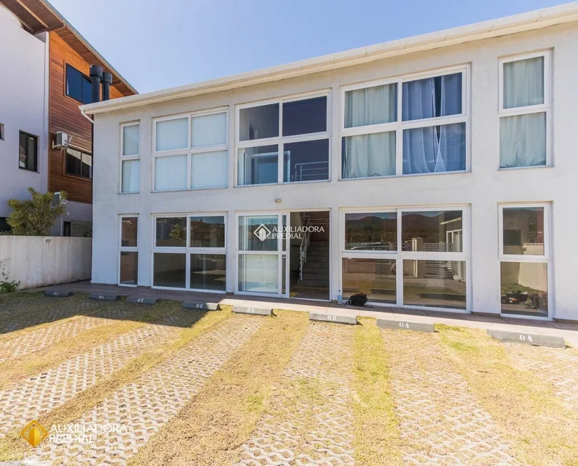 Foto 1 de Apartamento com 2 Quartos à venda, 63m² em Barra da Lagoa, Florianópolis