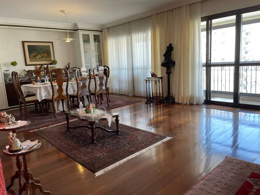 Foto 1 de Apartamento com 3 Quartos à venda, 178m² em Campo Belo, São Paulo