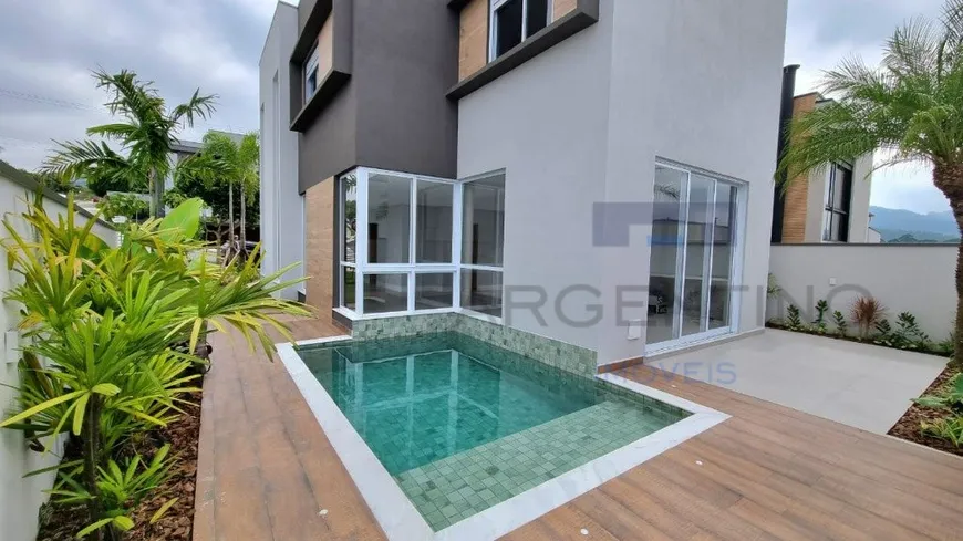 Foto 1 de Casa de Condomínio com 4 Quartos à venda, 216m² em Jardim Rodeio, Mogi das Cruzes