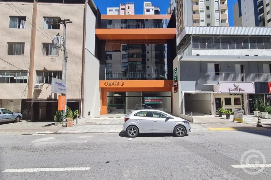 Foto 1 de Apartamento com 1 Quarto para alugar, 46m² em Centro, Florianópolis