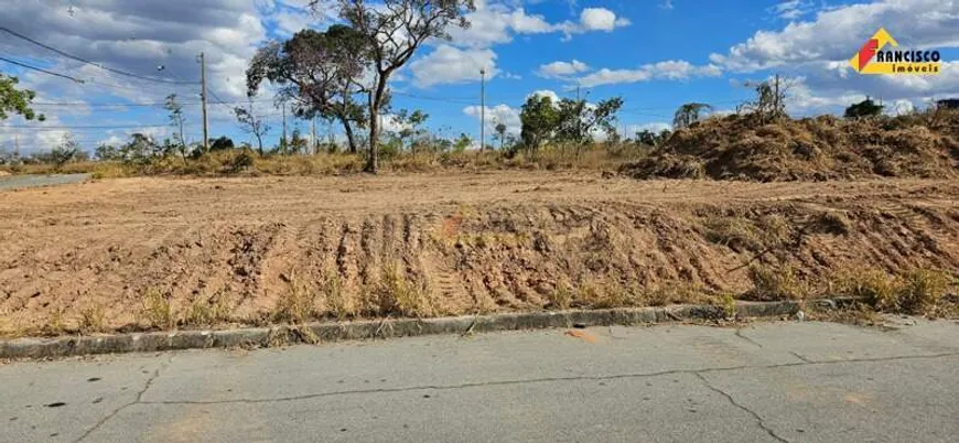 Foto 1 de Lote/Terreno à venda, 315m² em Residencial Lagoa Park , Divinópolis