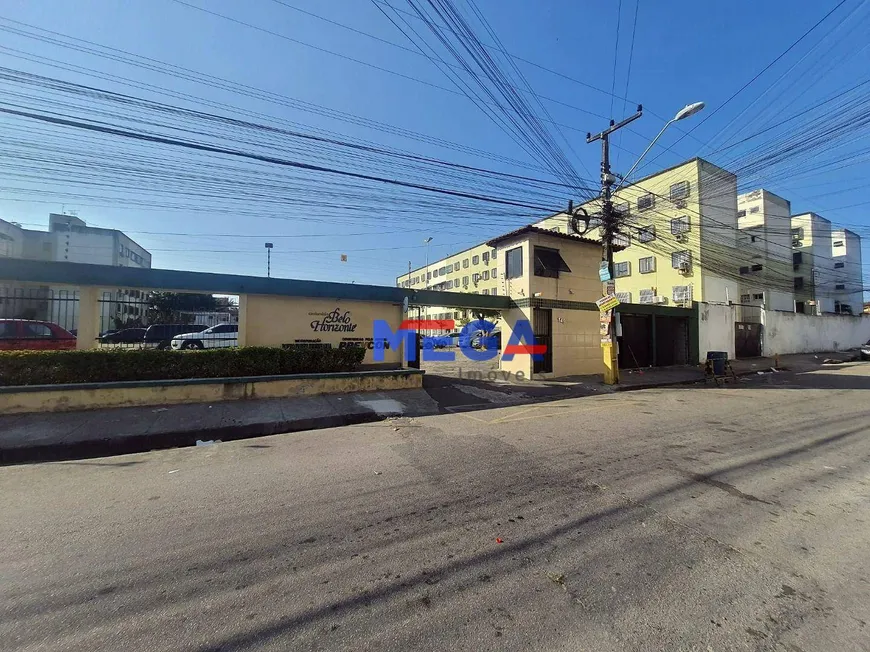 Foto 1 de Apartamento com 2 Quartos para alugar, 61m² em Pan Americano, Fortaleza