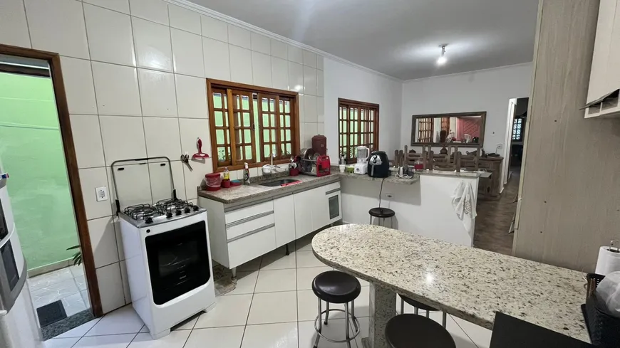 Foto 1 de Casa com 4 Quartos à venda, 182m² em São Luiz, Cajamar