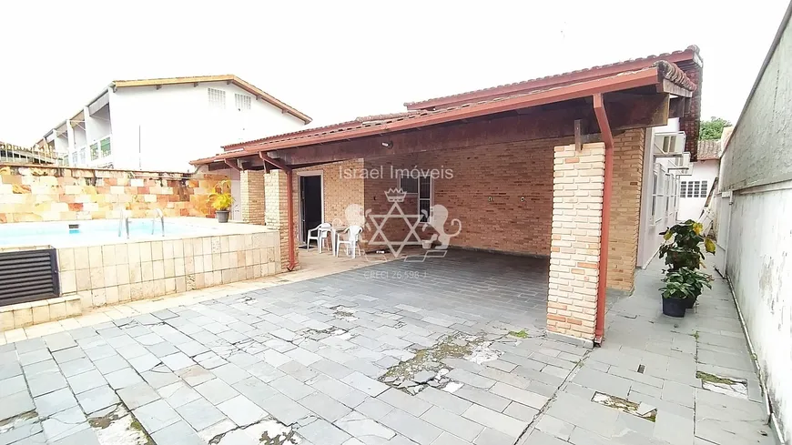 Foto 1 de Casa de Condomínio com 3 Quartos à venda, 300m² em Sumaré, Caraguatatuba