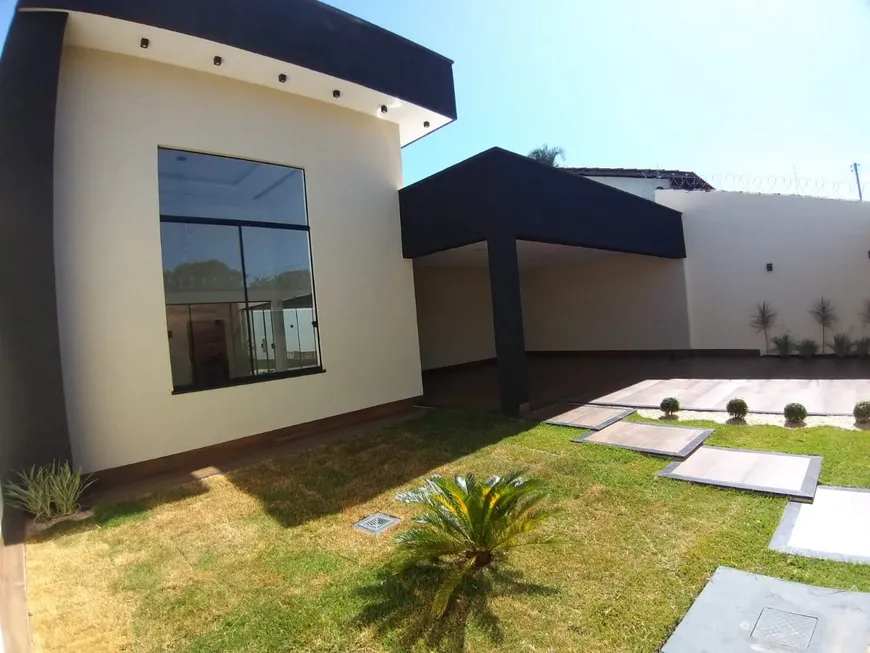 Foto 1 de Casa com 3 Quartos à venda, 190m² em Vila Jardim São Judas Tadeu, Goiânia
