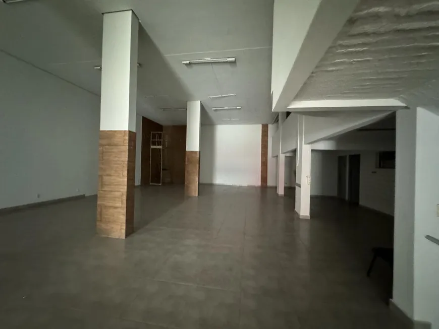 Foto 1 de Ponto Comercial com 1 Quarto para alugar, 700m² em Setor Oeste, Goiânia