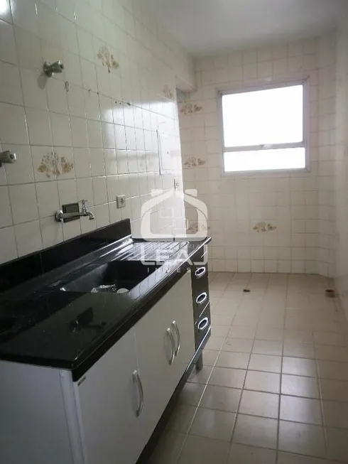 Foto 1 de Apartamento com 2 Quartos para alugar, 57m² em Jardim Guaciara, Taboão da Serra