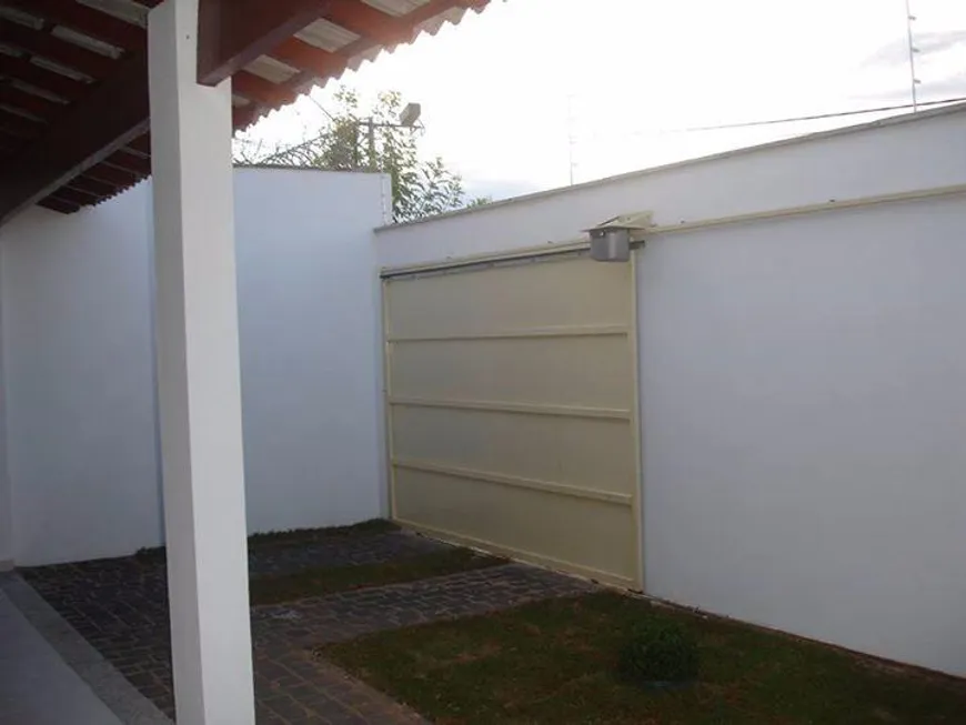 Foto 1 de Casa com 3 Quartos à venda, 150m² em Jardim Itália, Uberlândia