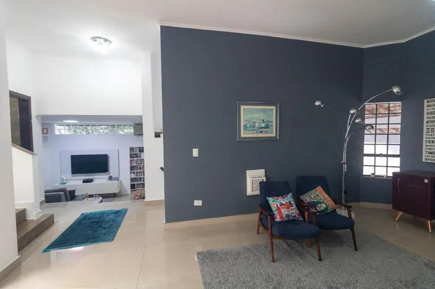 Foto 1 de Casa com 3 Quartos à venda, 330m² em Vila Pires, Santo André