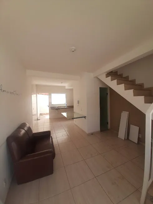 Foto 1 de Apartamento com 2 Quartos para alugar, 54m² em Morro do Claro, Sete Lagoas