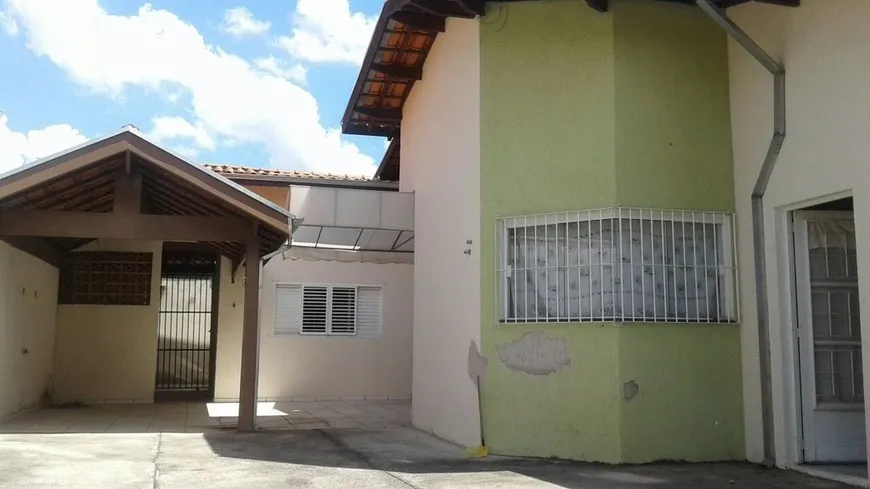 Foto 1 de Casa com 3 Quartos à venda, 99m² em Vitoria Vale III, Pindamonhangaba