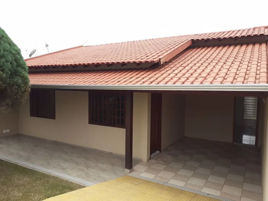 Foto 1 de Casa com 2 Quartos à venda, 131m² em Jardim Imagawa, Londrina